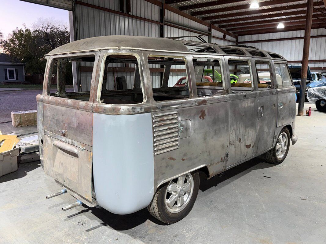 1963 Volkswagen Microbus - photo 3