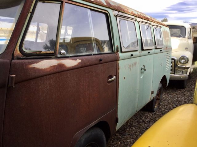 1963 Volkswagen Bus/Vanagon Split Window Double Door Panel - photo 6