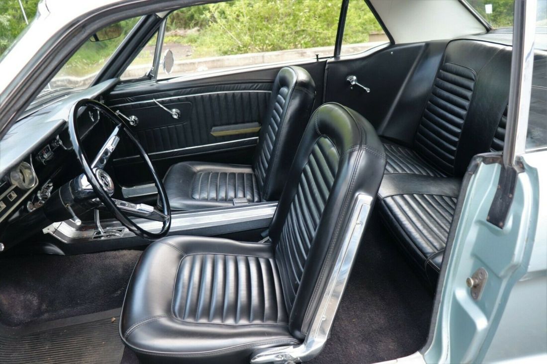 1965 Ford Mustang - photo 2