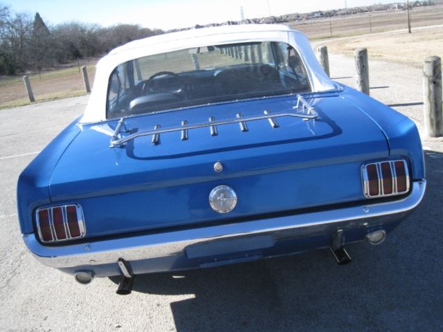 1965 Ford Mustang Convertible - photo 10
