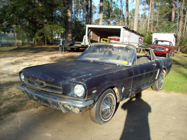 1964 1/2 ford mustang convertible 260 automatic 1964 Ford Mustang convertible