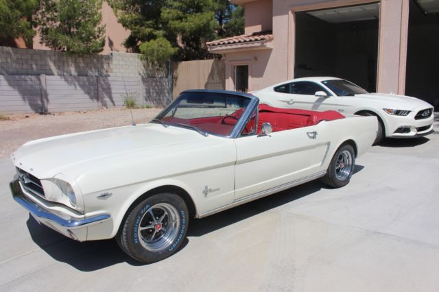 1965 Ford Mustang Convertible - photo 2
