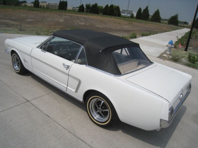 1965 Ford Mustang Convertible 4-speed - photo 2