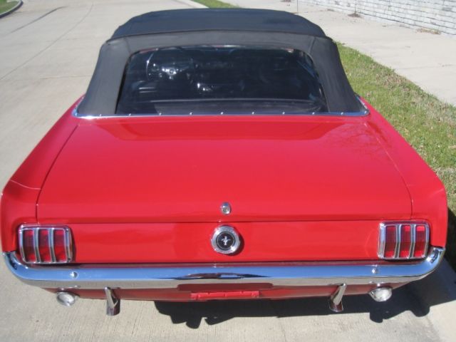1965 Ford Mustang Convertible - photo 4