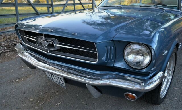 1964 Ford Mustang RESTORED CA. CAR - RARE GUARDSMAN BLUE (ONLY 64.5) - photo 8
