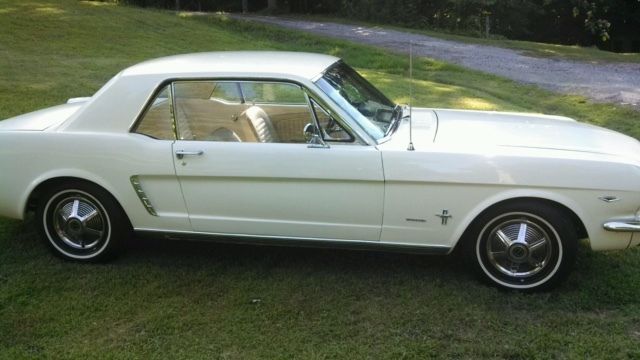 1964 Ford Mustang - photo 2