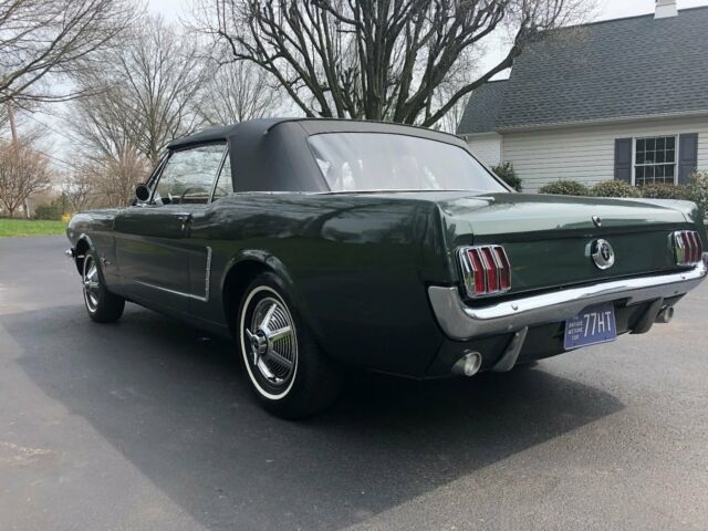 1965 Ford Mustang Convertible - photo 4