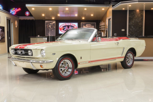 1964 1/2 Mustang Convertible! Ford 289 V8, Toploader 4-Speed Manual , Power Top! 1965 Ford Mustang