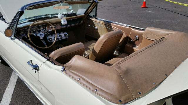 1965 Ford Mustang Convertible - photo 6