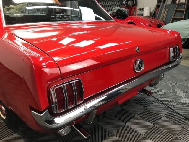 1964 Ford Mustang COUPE, AC, POWER STEERING - photo 9