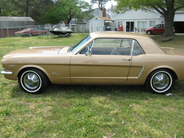 1964 1/2 Mustang CPE One 0wner over 30 ,000 in resto 1964 Ford Mustang