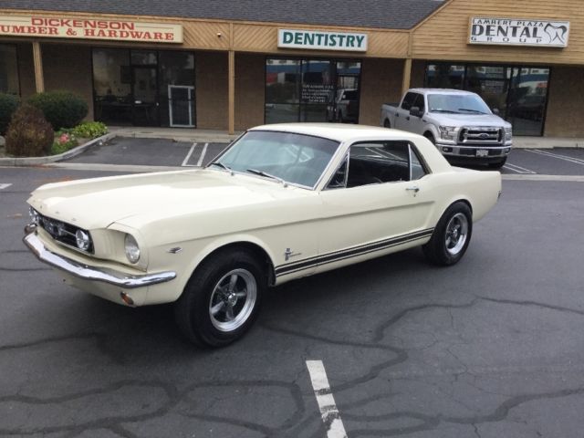 1964 1/4 mustang. Gt clone 4 speed. Three day auction no reserve bid to win 1965 Ford Mustang