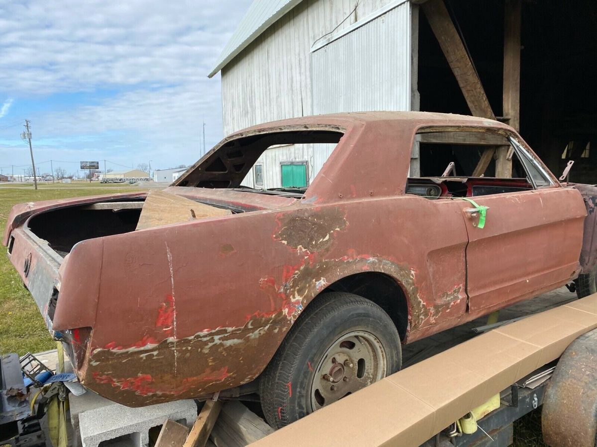 1964-½ (1965) Mustang Coupe 260 V8 1965 Ford Mustang Standard