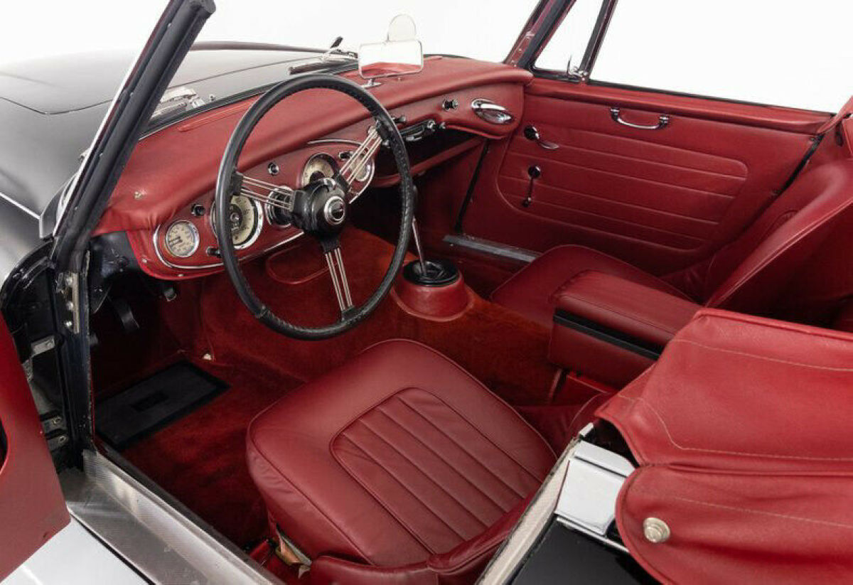 1964 Austin Healey 3000 Correct Black / Red Car - photo 2