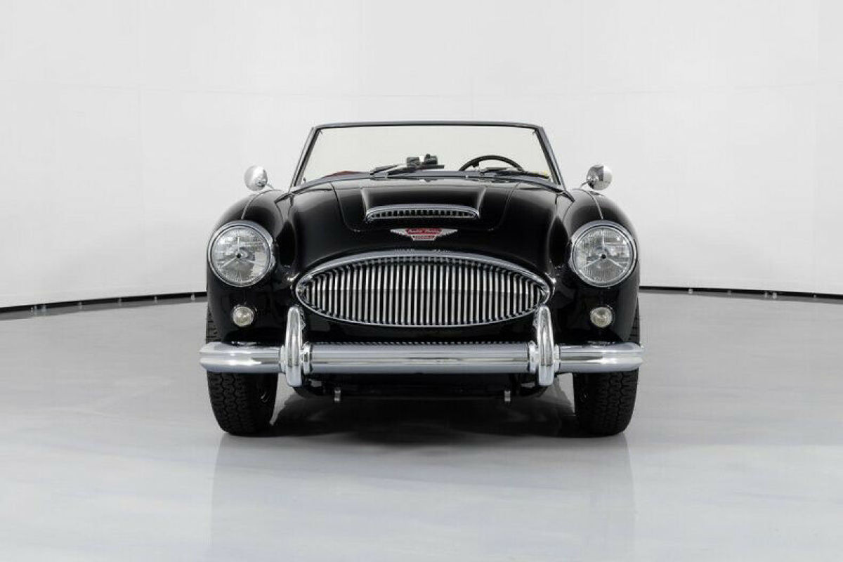 1964 Austin Healey 3000 Correct Black / Red Car - photo 4