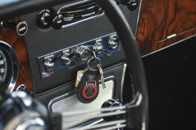 1964 Austin Healey 3000 - photo 8