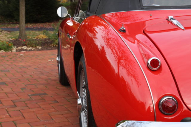 1964 Austin Healey 3000 MK II Convertible - photo 13