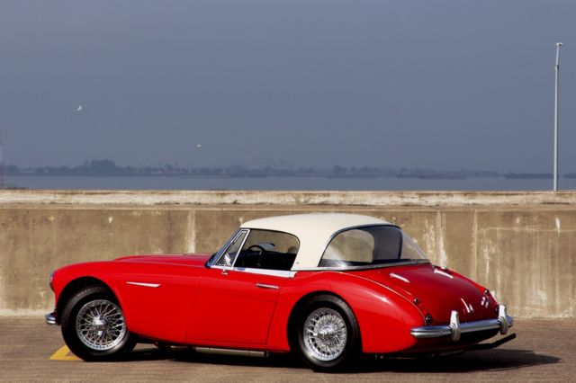 1964 Austin Healey 3000 Mk.III Convertible - photo 2