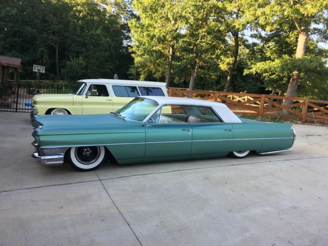 1964 Cadillac DeVille Coupe - photo 2