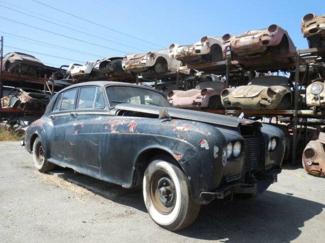 1964 Bentley S3 Series 1964 Bentley S3 Sedan RHD Project Car for Restorat