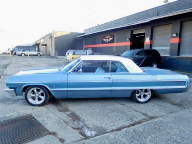 1964 Chevrolet Impala SPORT COUPE - photo 2