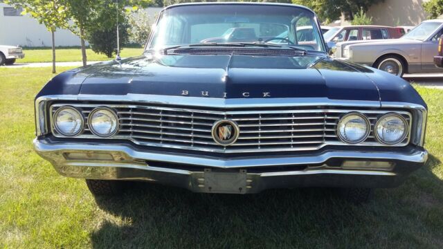 1964 Buick Electra 225 4-DR Hardtop - photo 2