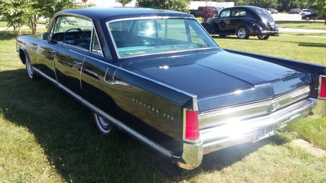 1964 Buick Electra 225 4-DR Hardtop - photo 7