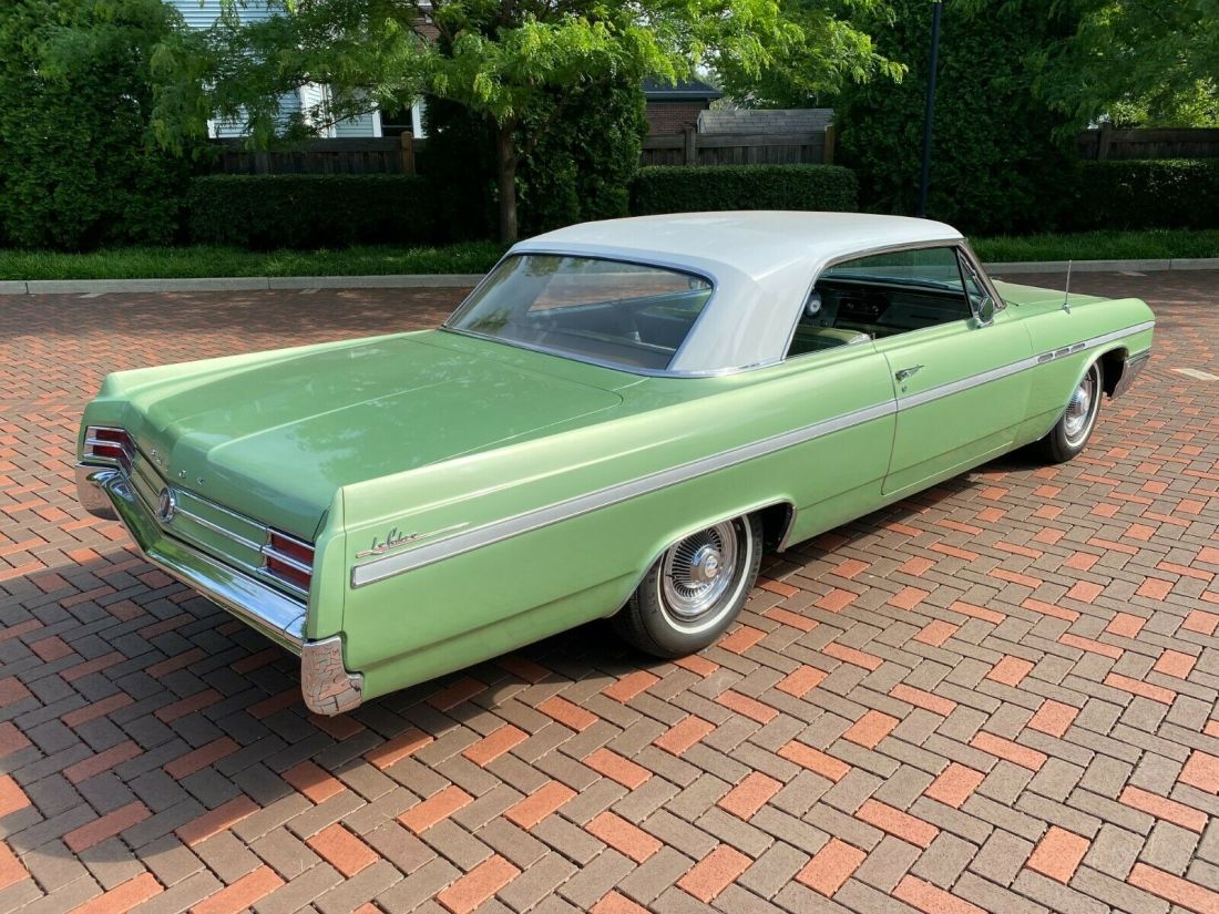 1964 Buick lesabre hard top. very original one repaint. Best RUST FREE example. 1964 Chevrolet Impala