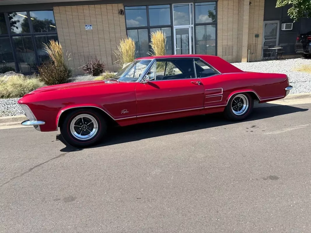 1964 Buick Rivera very clean amd stock