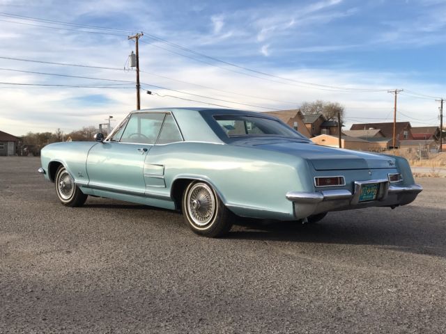 1964 Buick Riviera 2-door hardtop - photo 3