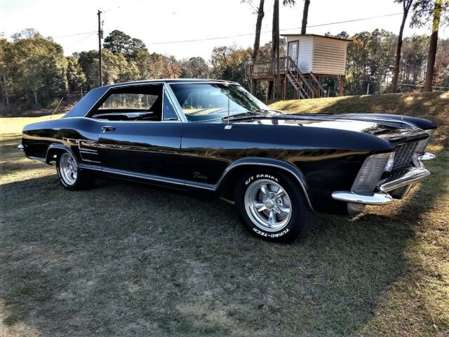 1964 Buick Riviera 465 Black on Black Deluxe New Paint & Interior Nice! L@@K!! 1964 Buick Riviera
