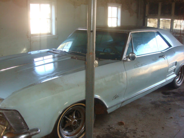 1964 Buick Riviera Luxury Hardtop 2-Door - photo 2