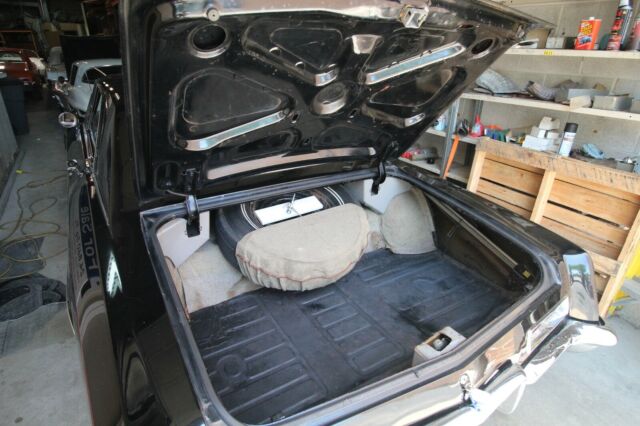 1964 Buick Riviera - Factory Black/Red - photo 13