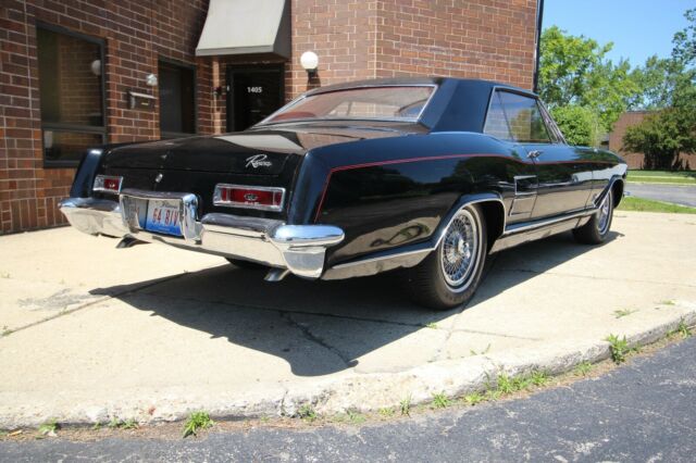1964 Buick Riviera - Factory Black/Red - photo 8