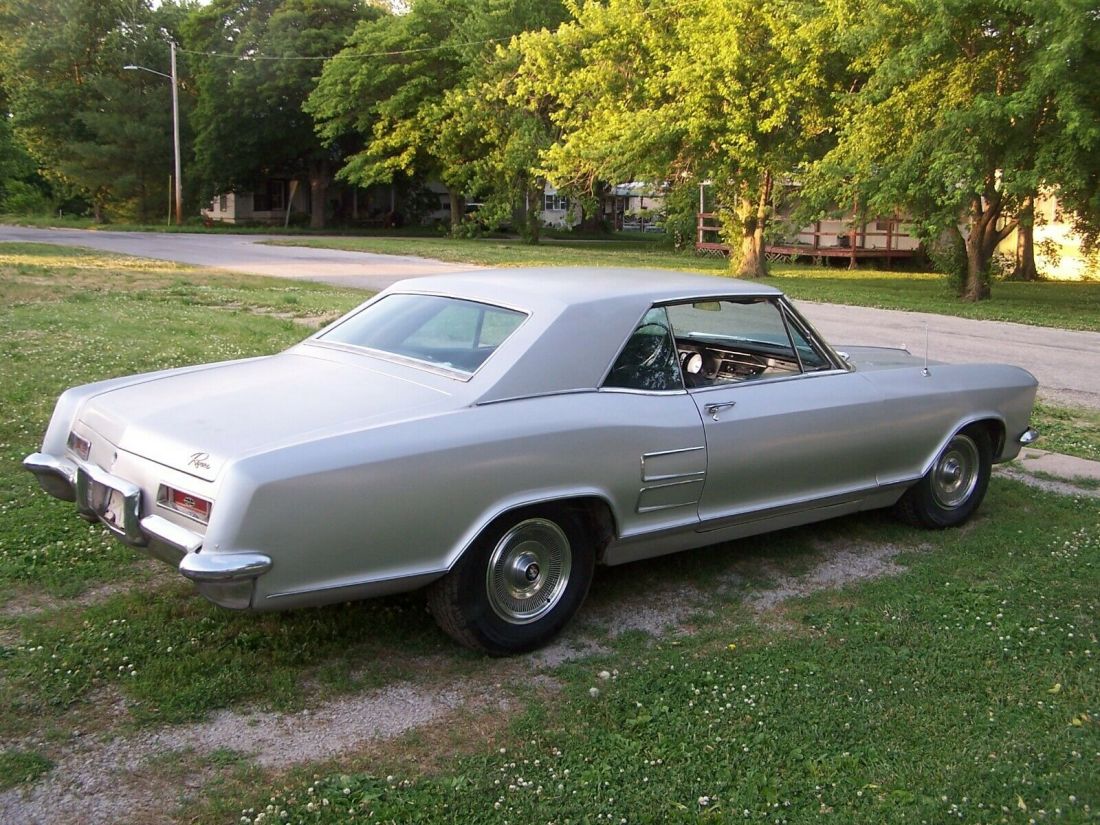 1964 Buick Riviera hardtop - photo 6