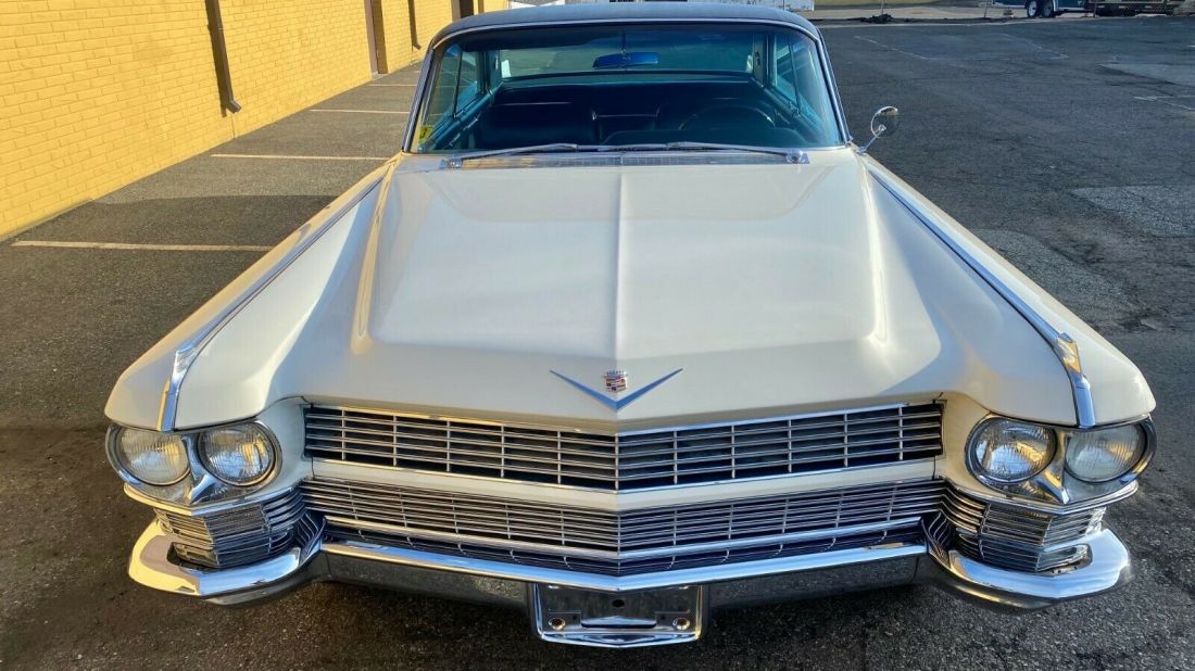 1964 Cadillac DeVille 4-Door Sedan - photo 2
