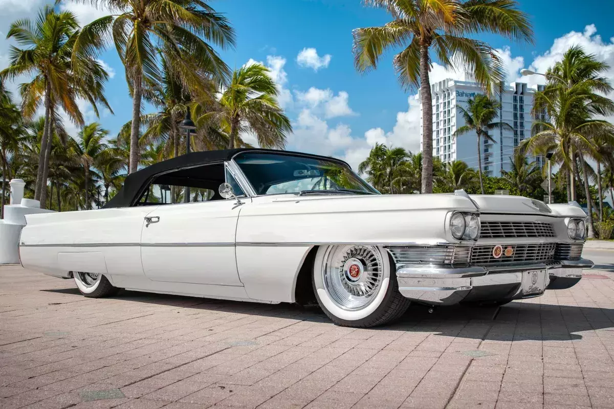1964 Cadillac Deville Convertible - LT1 Engine - Full Frame Restore - Immaculate 1964 Cadillac DeVille