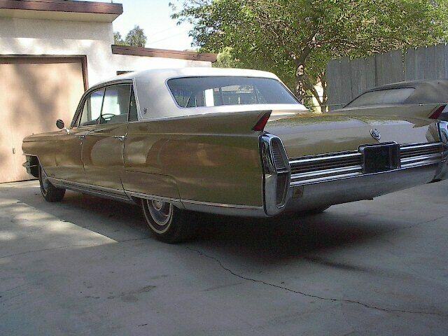 1964 Cadillac Fleetwood 4 Door Hardtop - photo 5