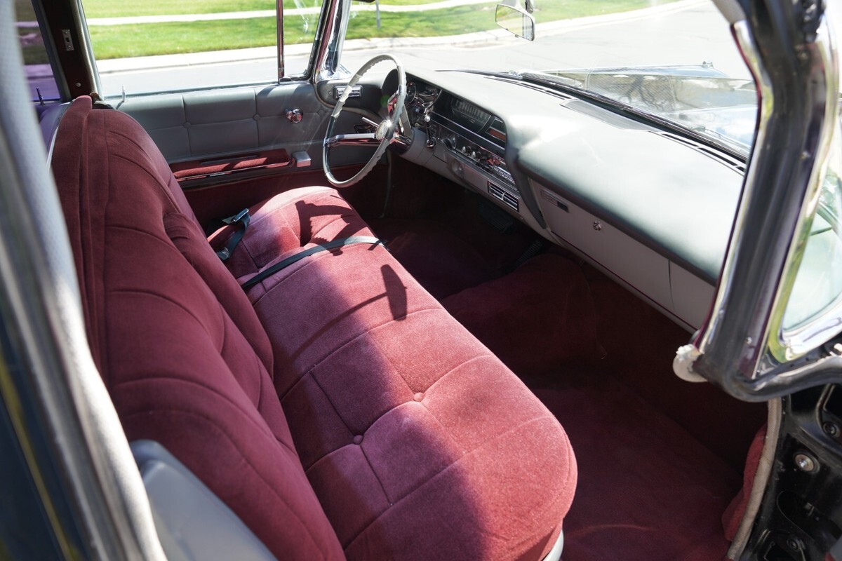 1964 Cadillac F75 Limousine - photo 11