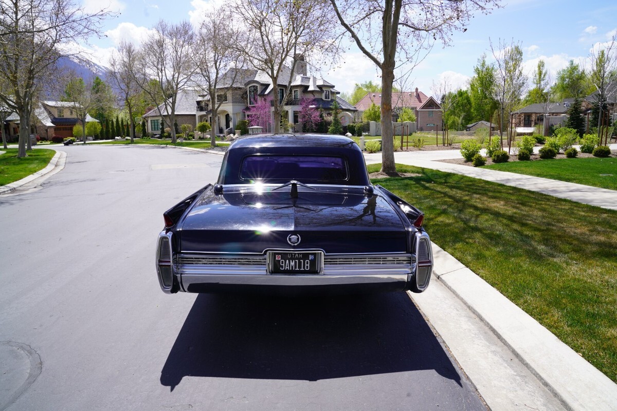 1964 Cadillac F75 Limousine - photo 4
