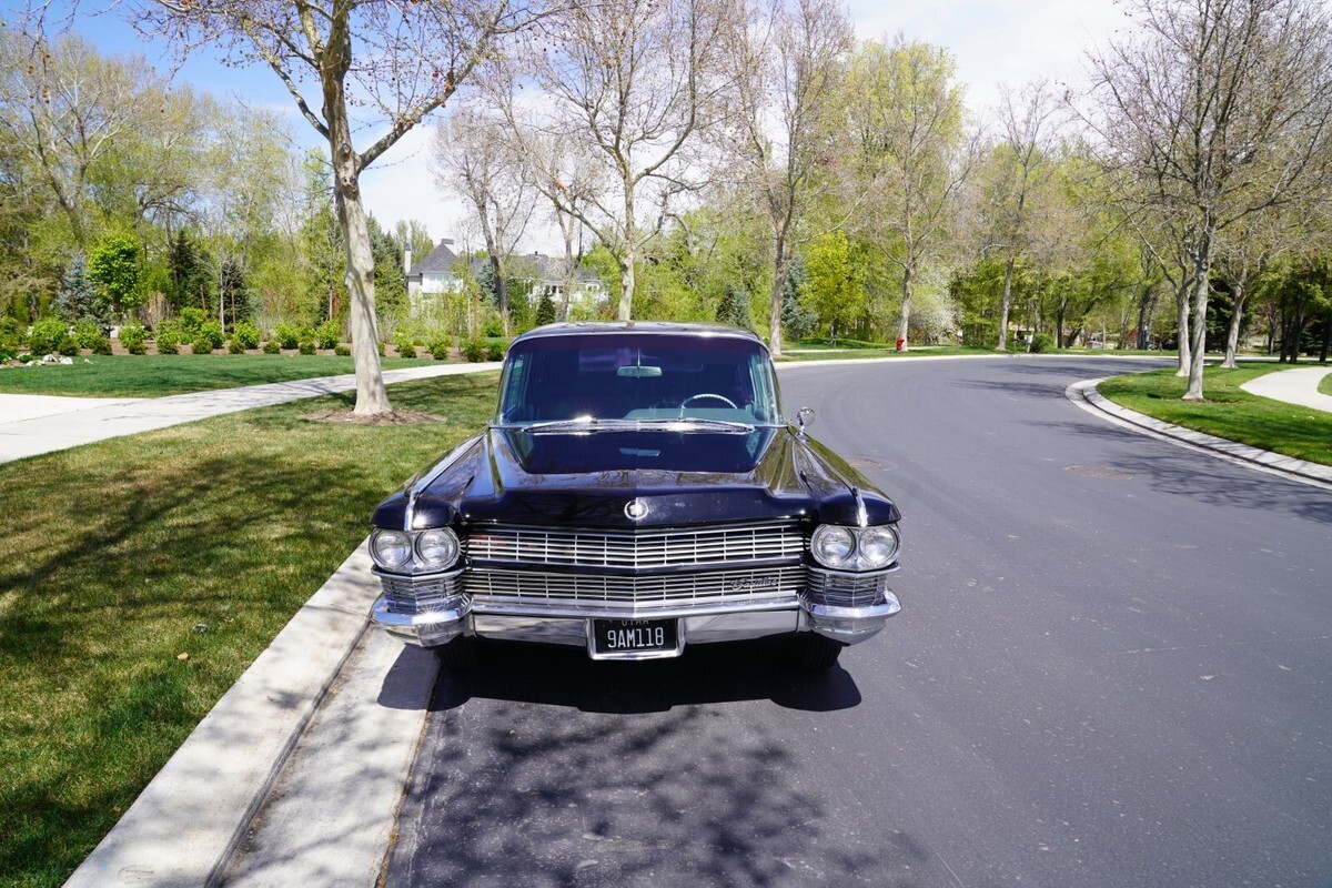 1964 Cadillac F75 Limousine - photo 6