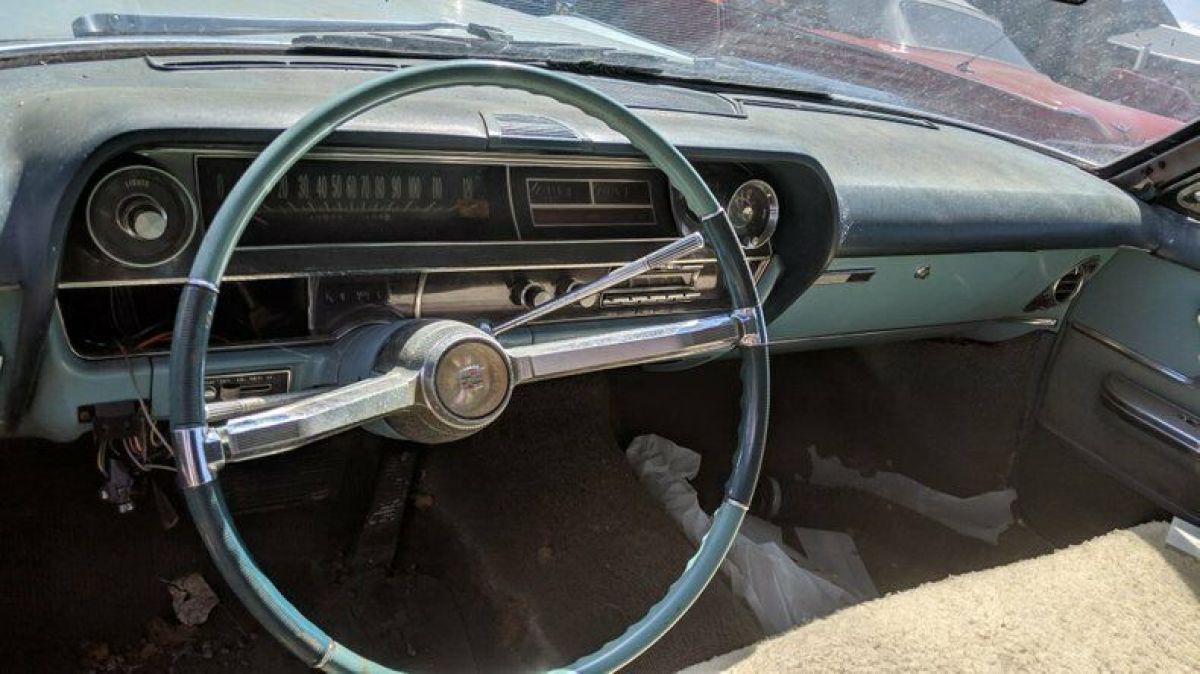 1964 Cadillac Series 62 Sedan - photo 12