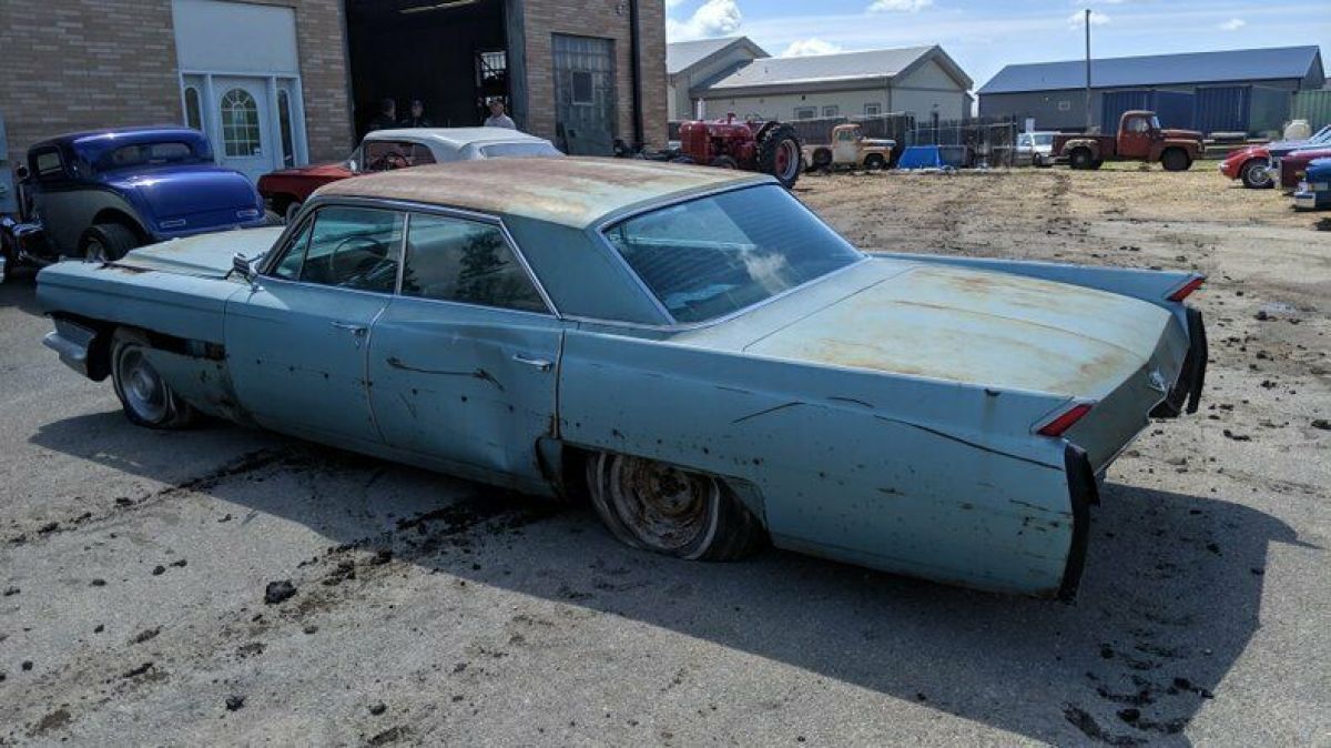 1964 Cadillac Series 62 Sedan - photo 5