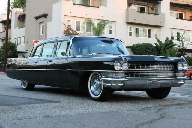 1964 Cadillac Fleetwood Air Conditioning, Cruise Control, Power Windows - photo 2