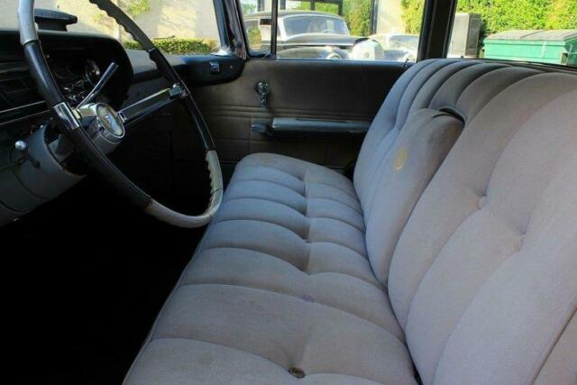1964 Cadillac Fleetwood Air Conditioning, Cruise Control, Power Windows - photo 5