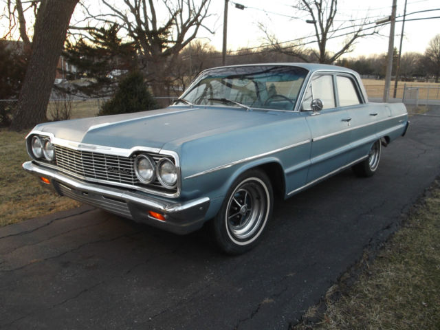 1964 Chevrolet Belair Impala 4 dr. 6 cly. 3 speed Daytona sliver blue Vintage 64 1964 Chevrolet Bel Air/150/210
