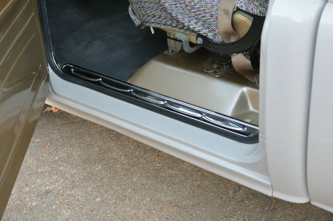 1964 Chevrolet C-10 SWB FLEETSIDE PICKUP TRUCK - photo 11