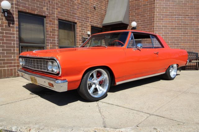 1964 Chevrolet Chevelle Malibu - 5spd - Show Car!!