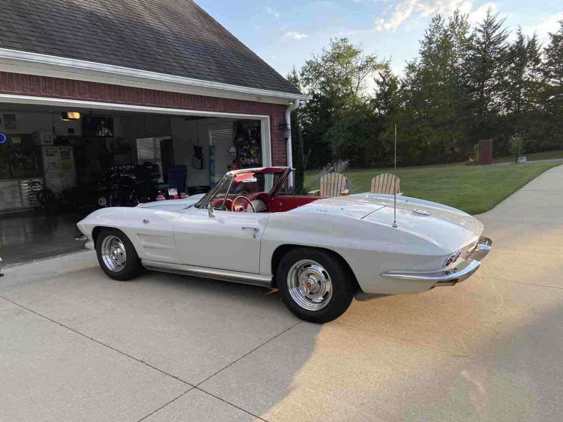 1964 Chevrolet Corvette White/Red - photo 3