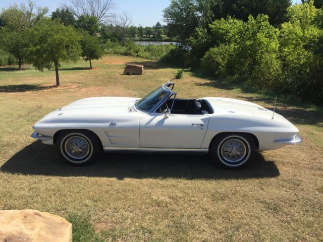 1964 Chevrolet Corvette CONVERTIBLE - photo 2